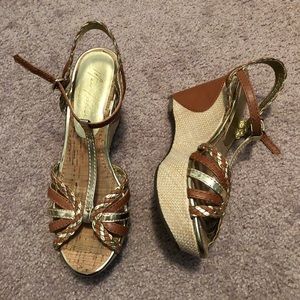 NWOT Marc Fisher Wedges